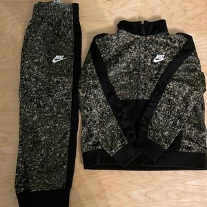 Toddler Boys Nike Track Suit